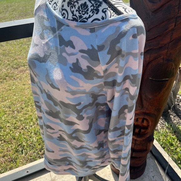 SIENNA WHISPER HACCI TOP - Picture 4 of 8